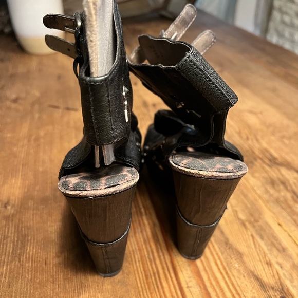 Sam Edelman Kinley Black Leather Stud Wedge Sandal Boots - Picture 2 of 6